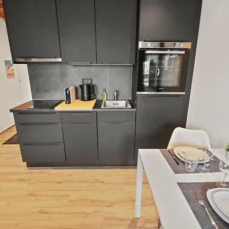 Apartment Joli Avec Parking Gratuit *